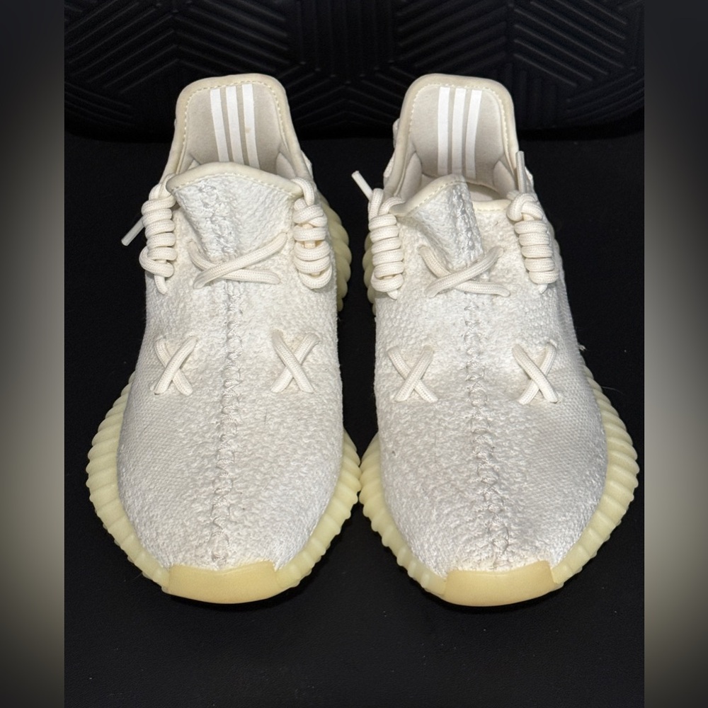 Pre-Owned Size 6.5 - adidas Yeezy Boost 350 V2 Low Cream White / Triple White